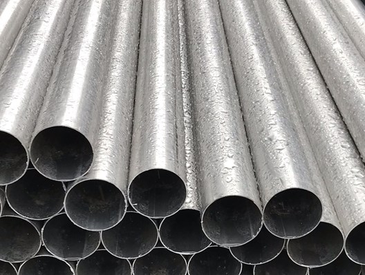 Masterfully built with a robust, 6 inch roller tube
